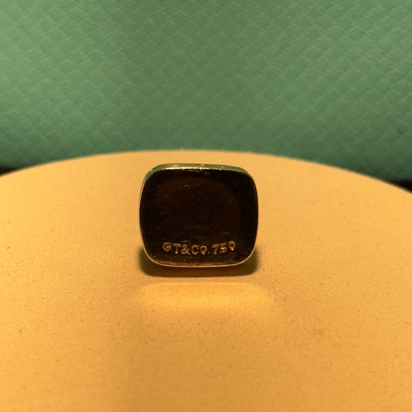 Tiffany & Co. 18k gold wedding cake charm pendant (rare) - Picture 12 of 12